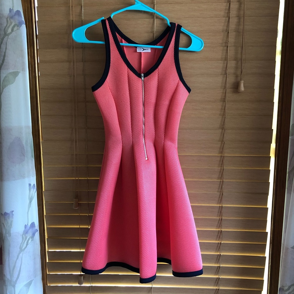 NWOT Pink dress with navy trim from France